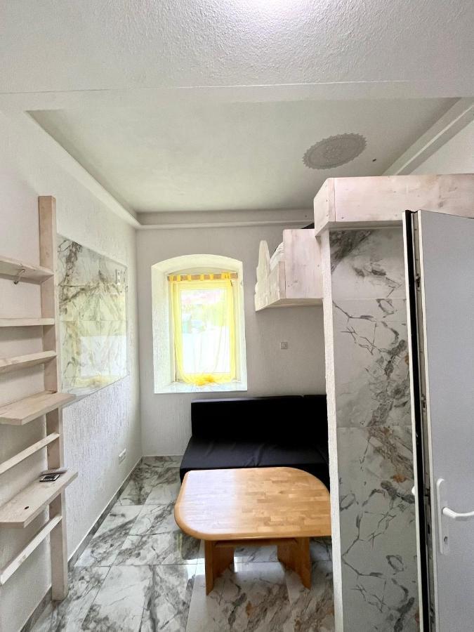 Zimmer Leoben Donawitz Naehe Voest Exterior photo