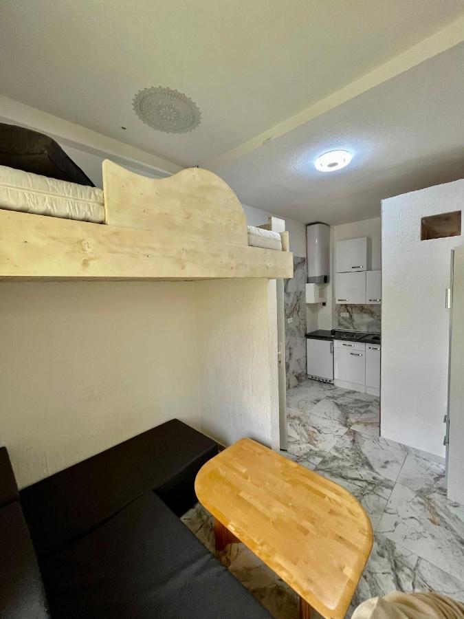 Zimmer Leoben Donawitz Naehe Voest Exterior photo